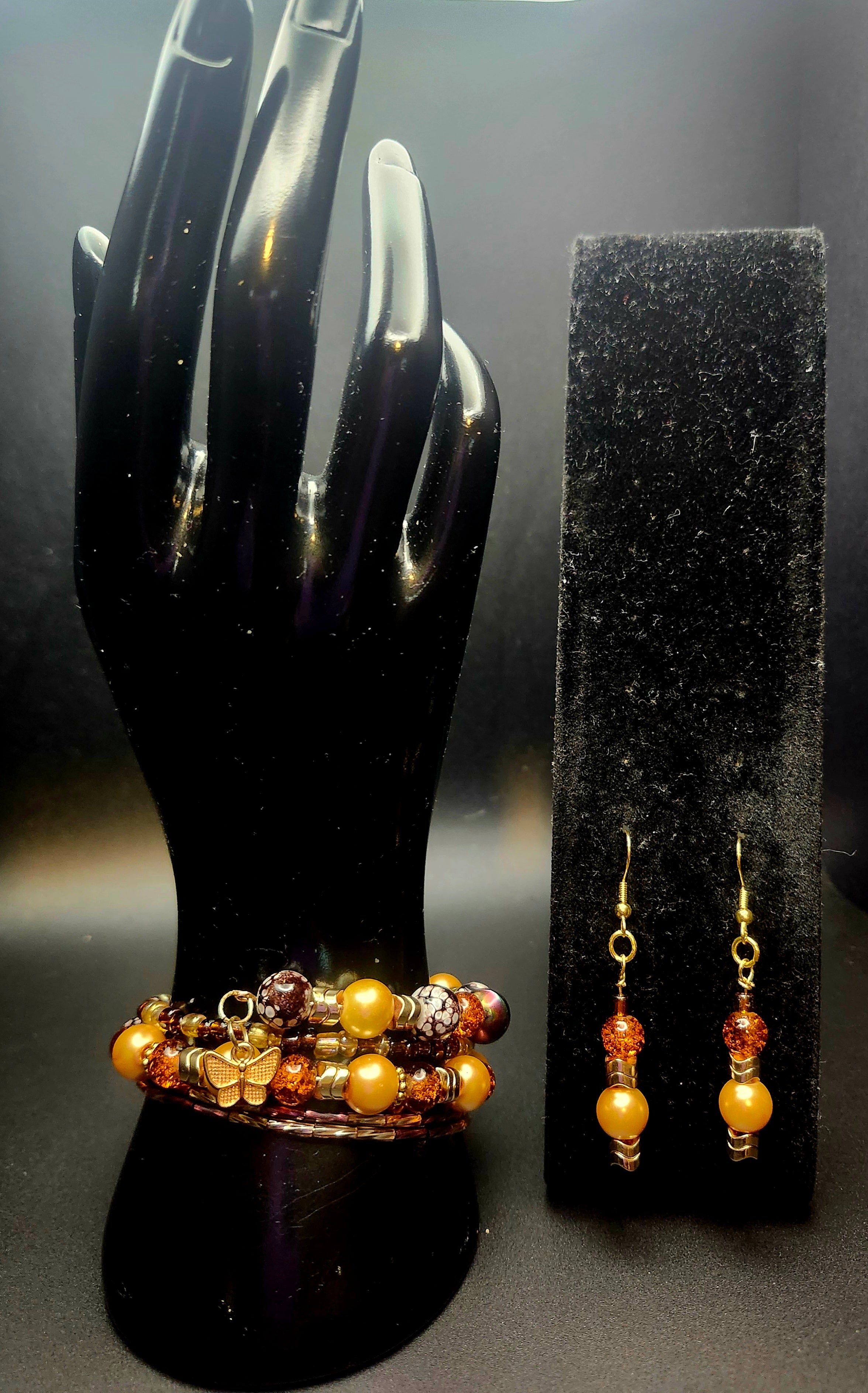 Abundant Energy – Amber & Honey Beaded Bracelet & Earring Set