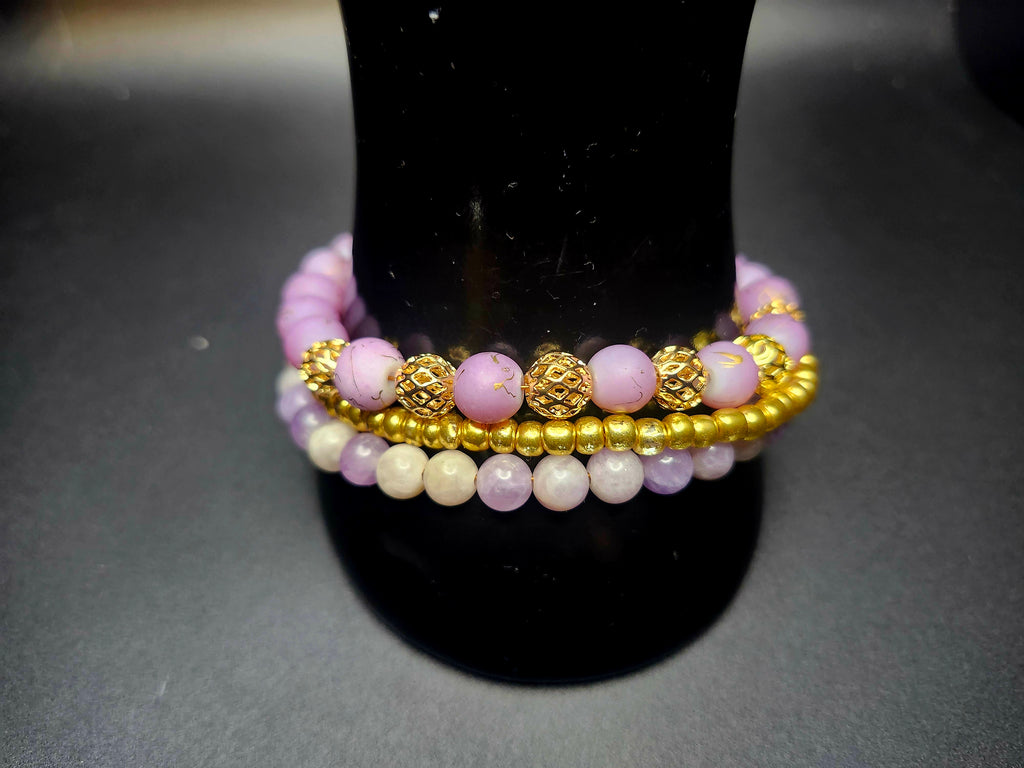 Radiant & Refined – Soft Lavender & Gold Bracelet & Hoop Set
