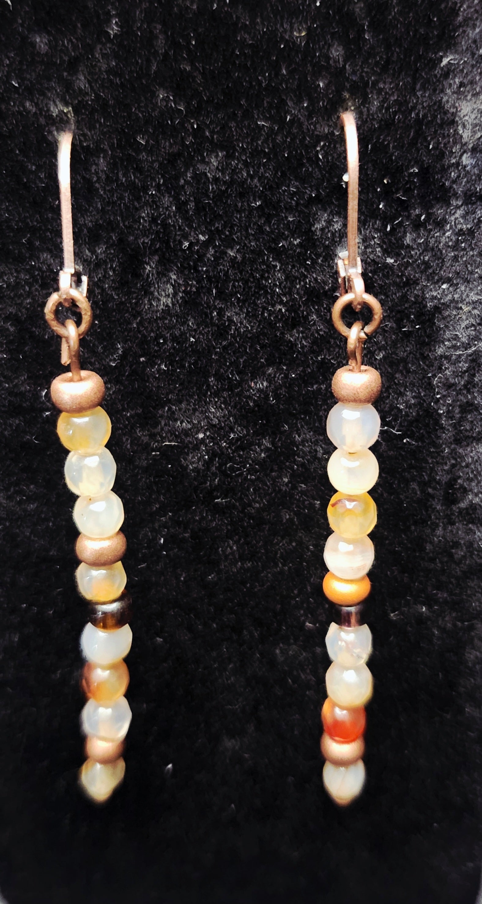 Quiet Radiance – Amber Sparkle Jewelry Set