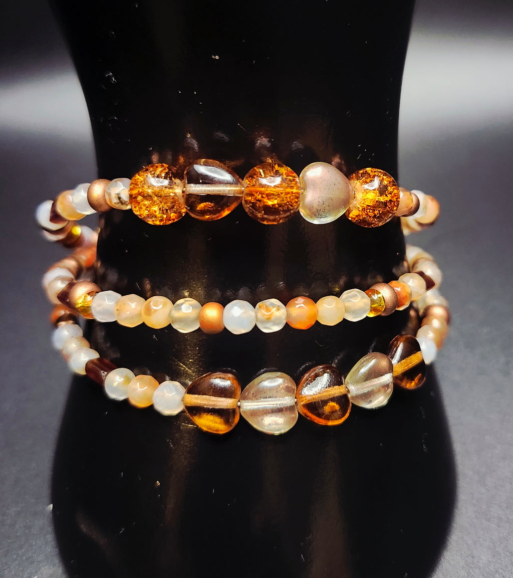 Quiet Radiance – Amber Sparkle Jewelry Set